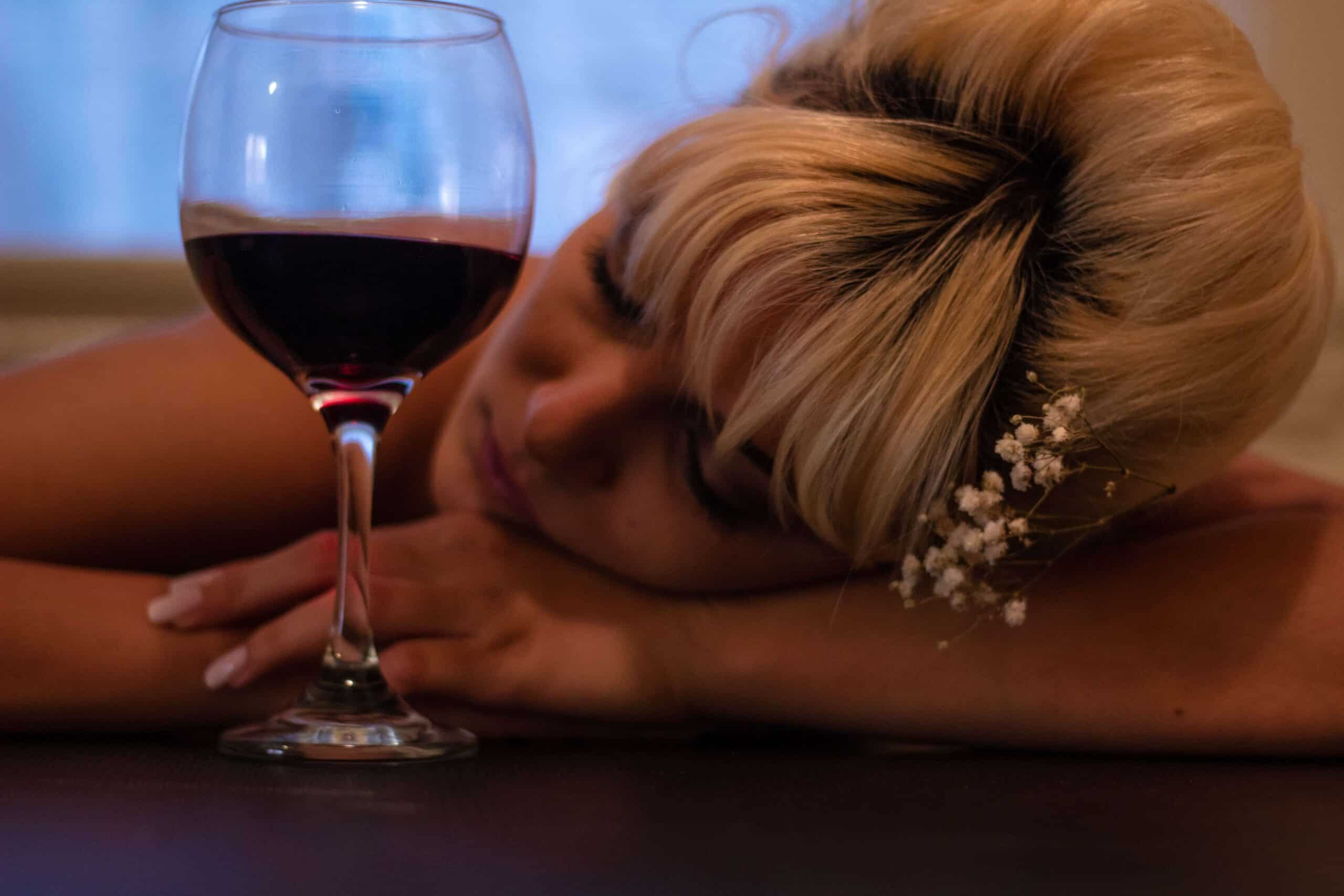 alcohol drink elegant 1287549 scaled