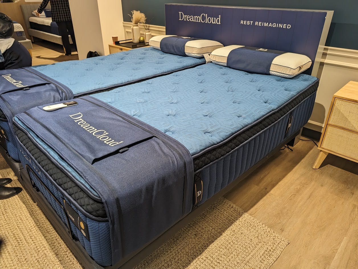 DreamCloud Luxe mattress
