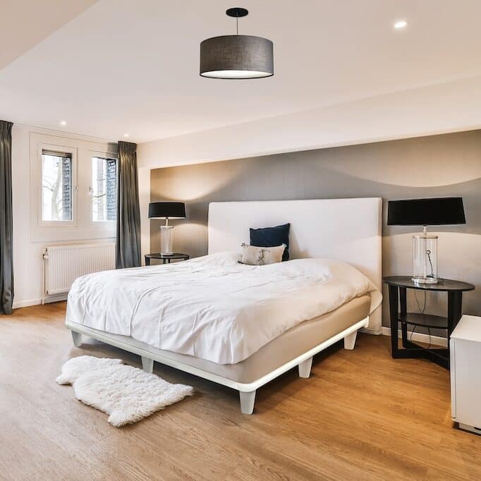 Knickerbocker Embrace 360 designer platform bed styled in a modern bedroom